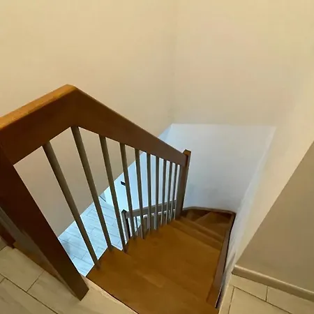 Nyaraló Margiu Pater Domus