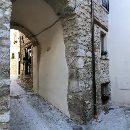 Margiu Pater Domus Semesterbostad Goriano Sicoli